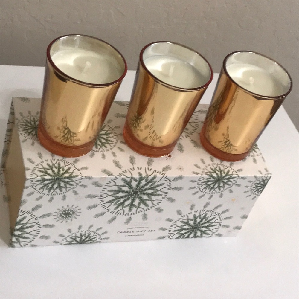 Anthropologie Illume Candle Gift Set